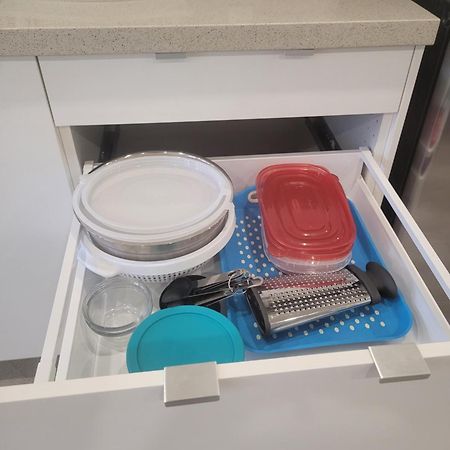 Modern Studio With Kitchenette And Bath Guelph Ngoại thất bức ảnh