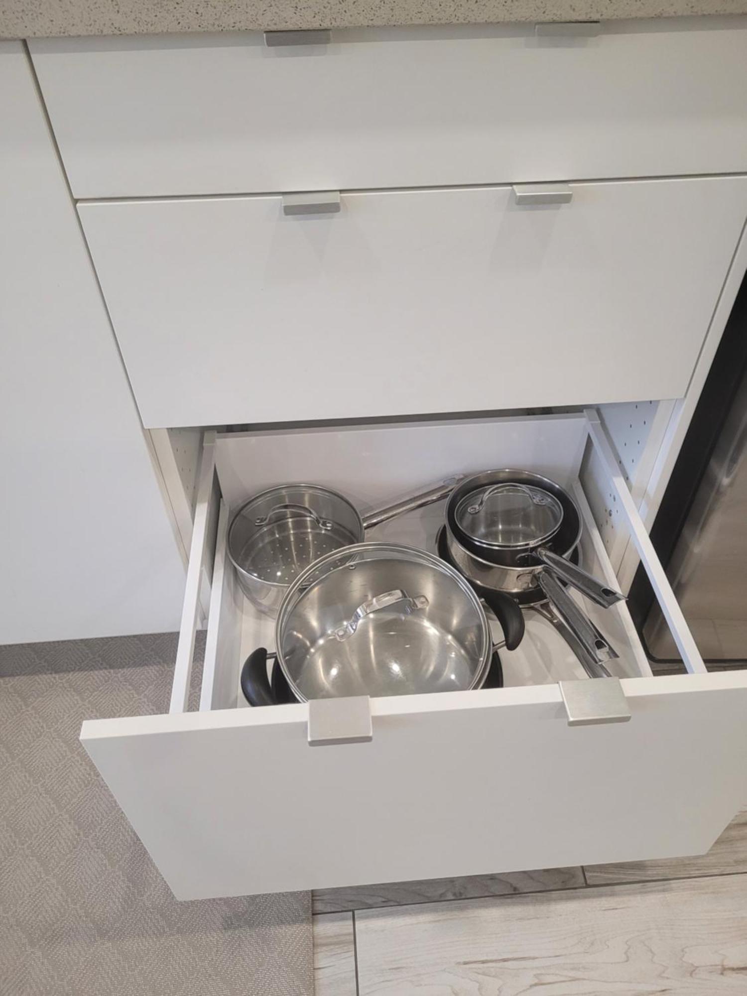 Modern Studio With Kitchenette And Bath Guelph Ngoại thất bức ảnh